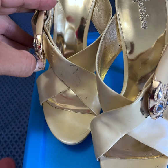 Marciano Heels - Picture 3 of 9